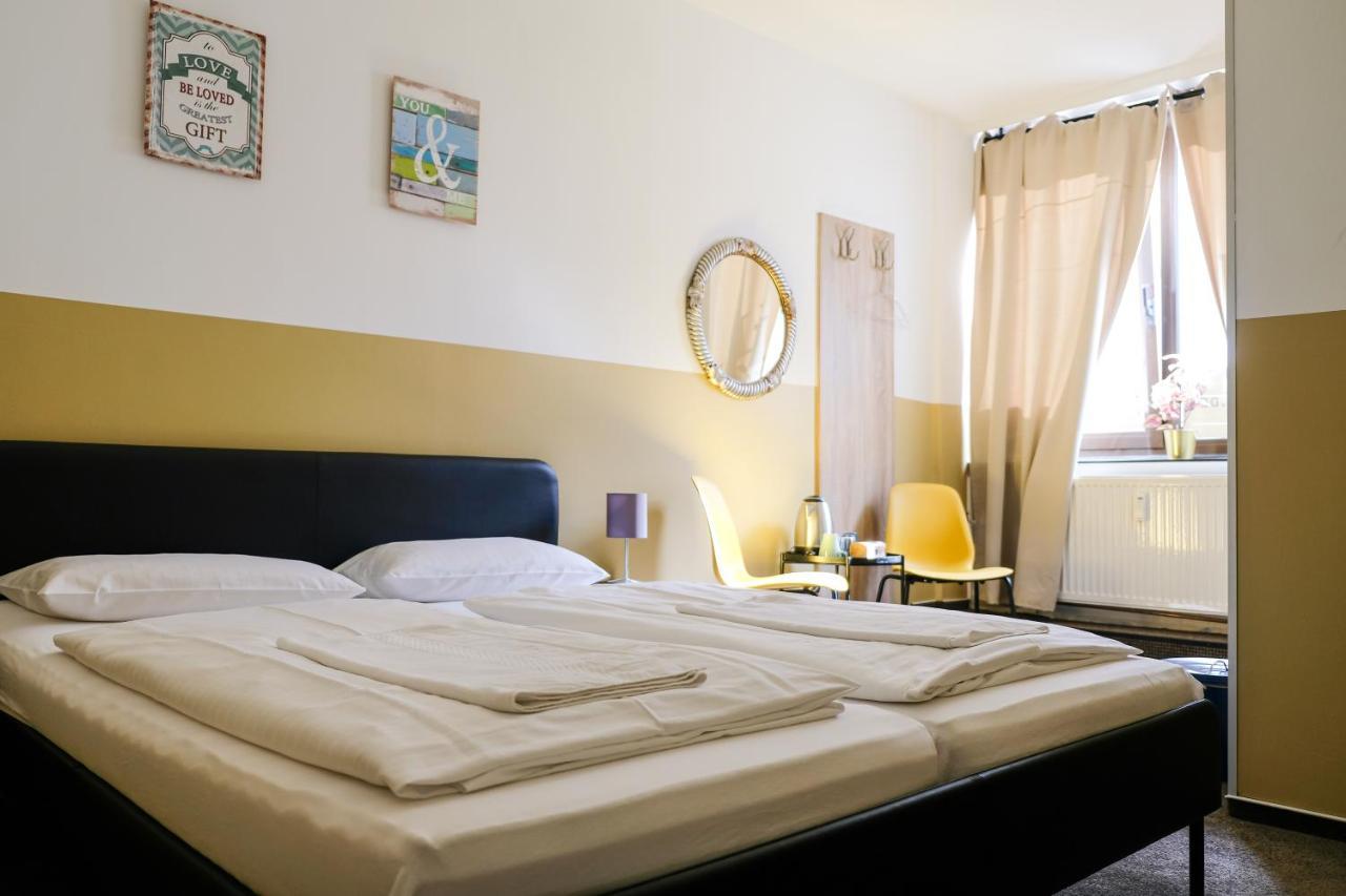 Double Room Private Bathroom