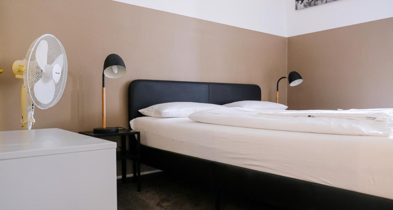 Double Room Private Bathroom